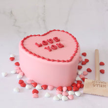 Load image into Gallery viewer, Small Heart Smash Cake (600g)