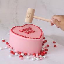 Load image into Gallery viewer, Small Heart Smash Cake (600g)