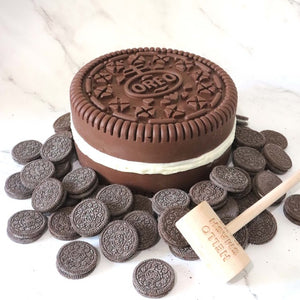 Giant Oreo Smash Cake